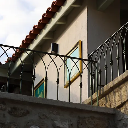 Voger Pino Hotel