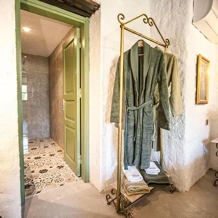 Voger Pino Hotel